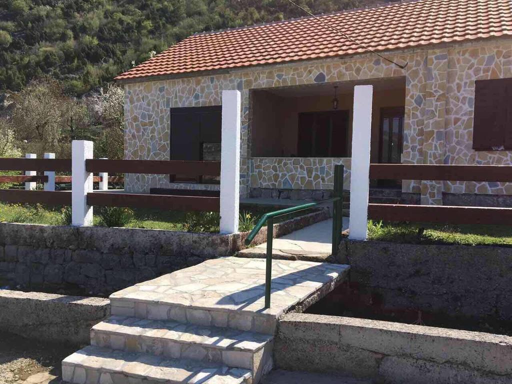 Holiday Home Ivana Virpazar Exteriör bild